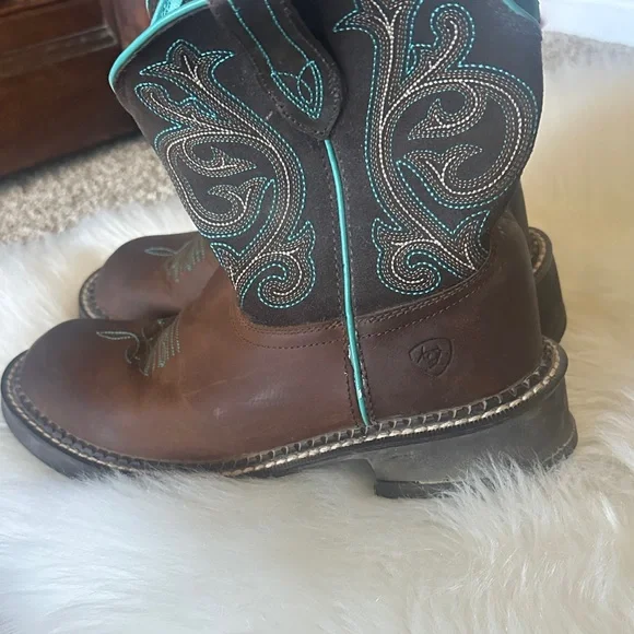 Ariat Brown and Teal Western Boots Fat Baby - Picture 4 of 5
